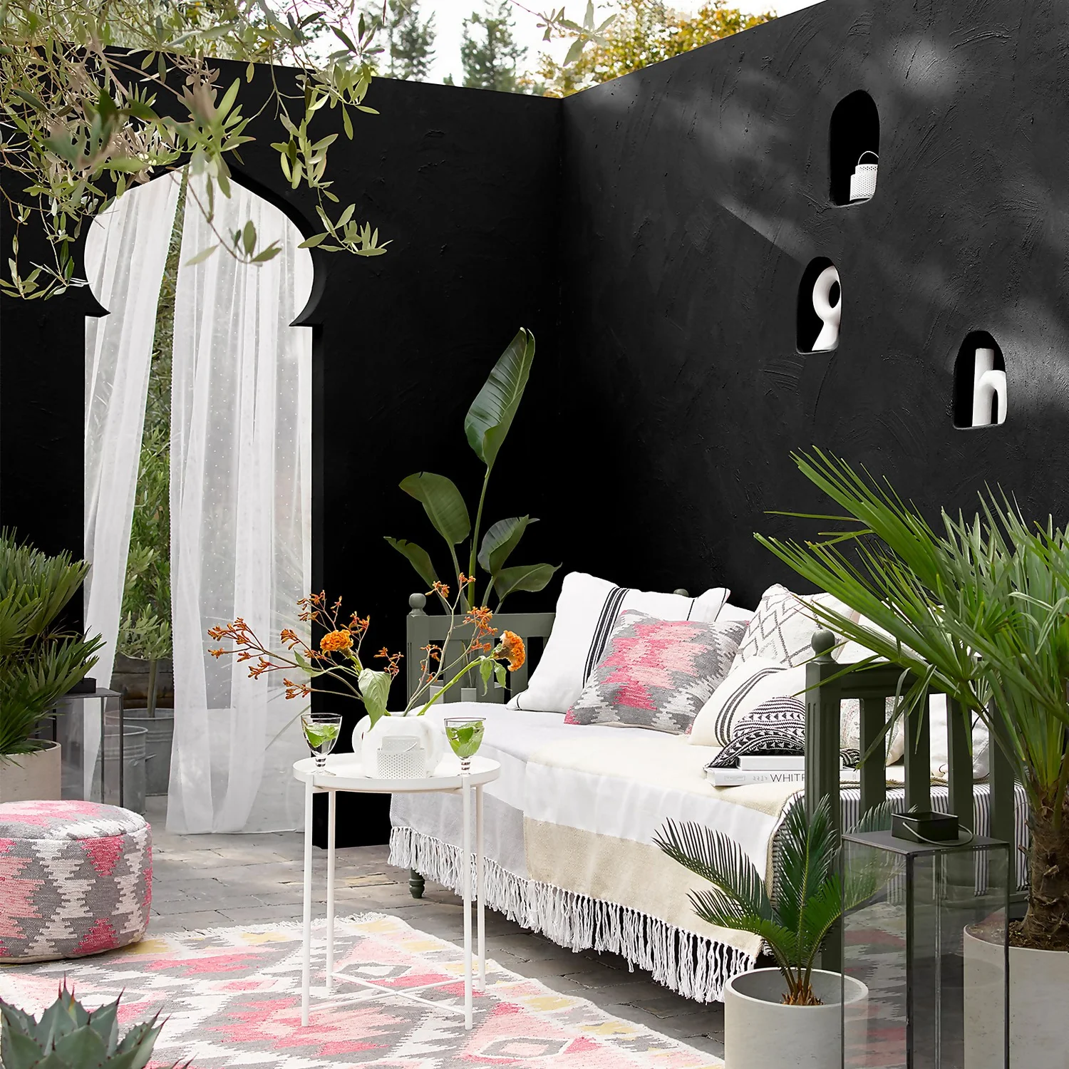 Sandtex® Ultra Smooth Masonry Paint Black - 1L Sandtex® Ultra Smooth Masonry Paint Black - 1L -Best Paint Shop 12804807 1514870256057343