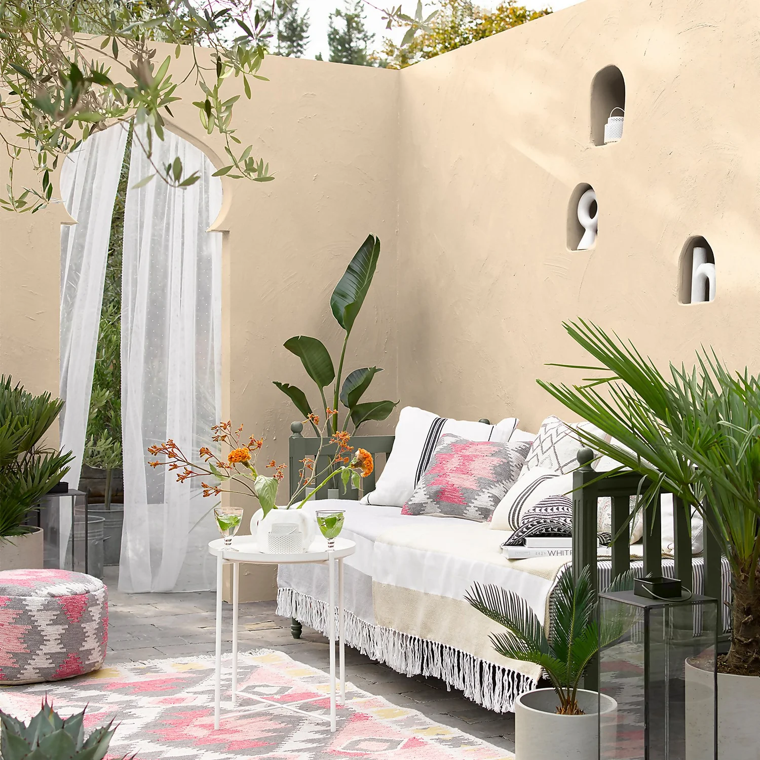 Sandtex® Ultra Smooth Masonry Paint Light Cream - 5L Sandtex® Ultra Smooth Masonry Paint Light Cream - 5L -Best Paint Shop 12807399 1924871315596551