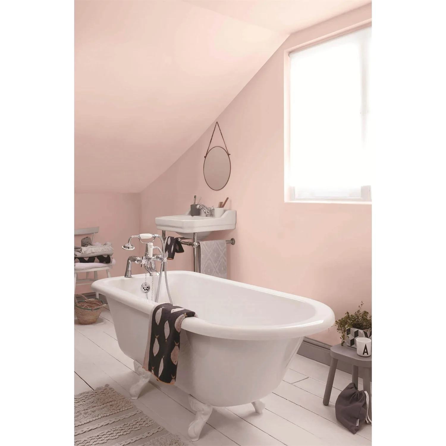 Dulux Easycare Bathroom Blush Pink Soft Sheen Paint - 2.5L Dulux Easycare Bathroom Blush Pink Soft Sheen Paint - 2.5L -Best Paint Shop 12819246 1234833218864073