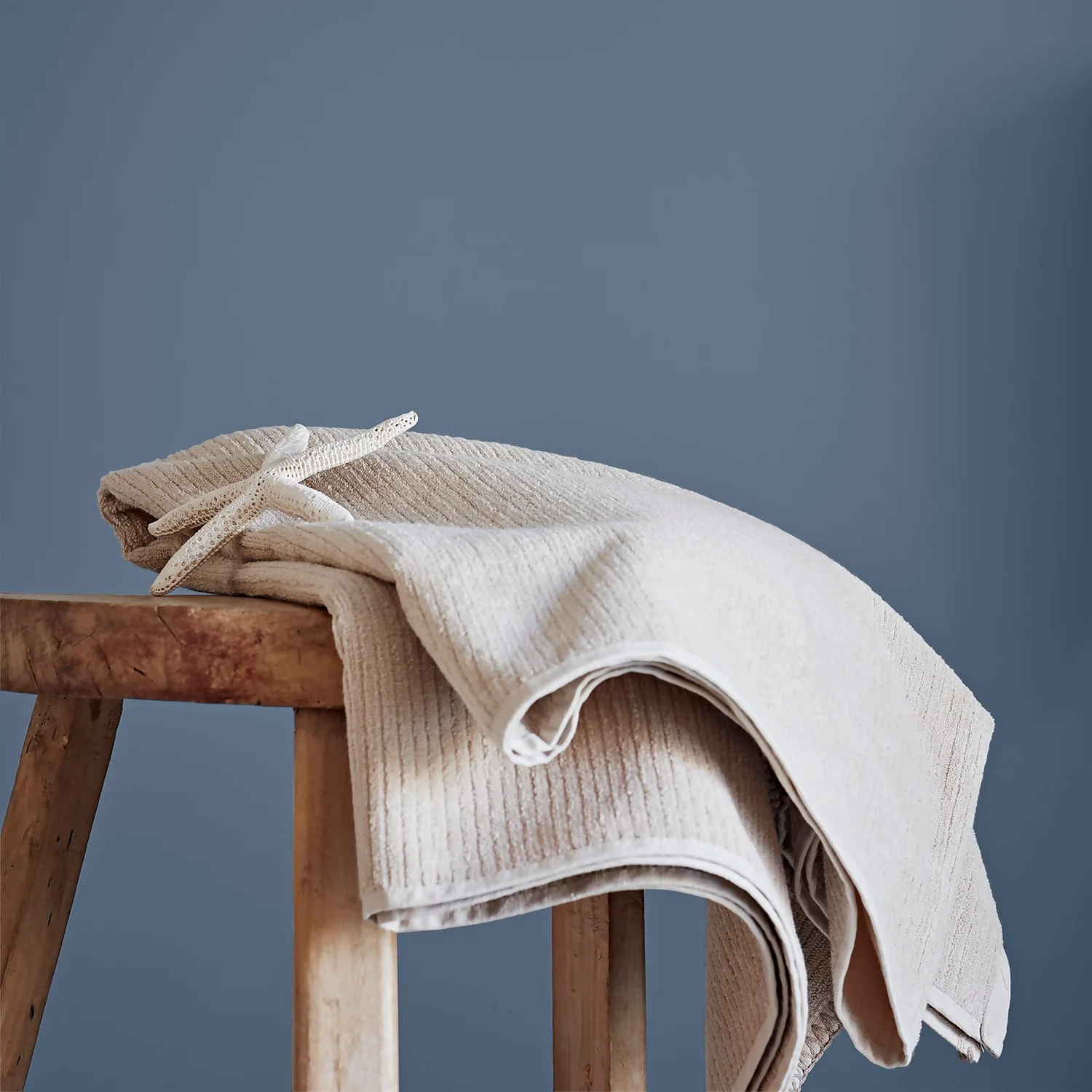 Crown Easyclean Bathroom Paint Runaway - 0.04L Crown Easyclean Bathroom Paint Runaway - 0.04L -Best Paint Shop 12886560 1014853989566924