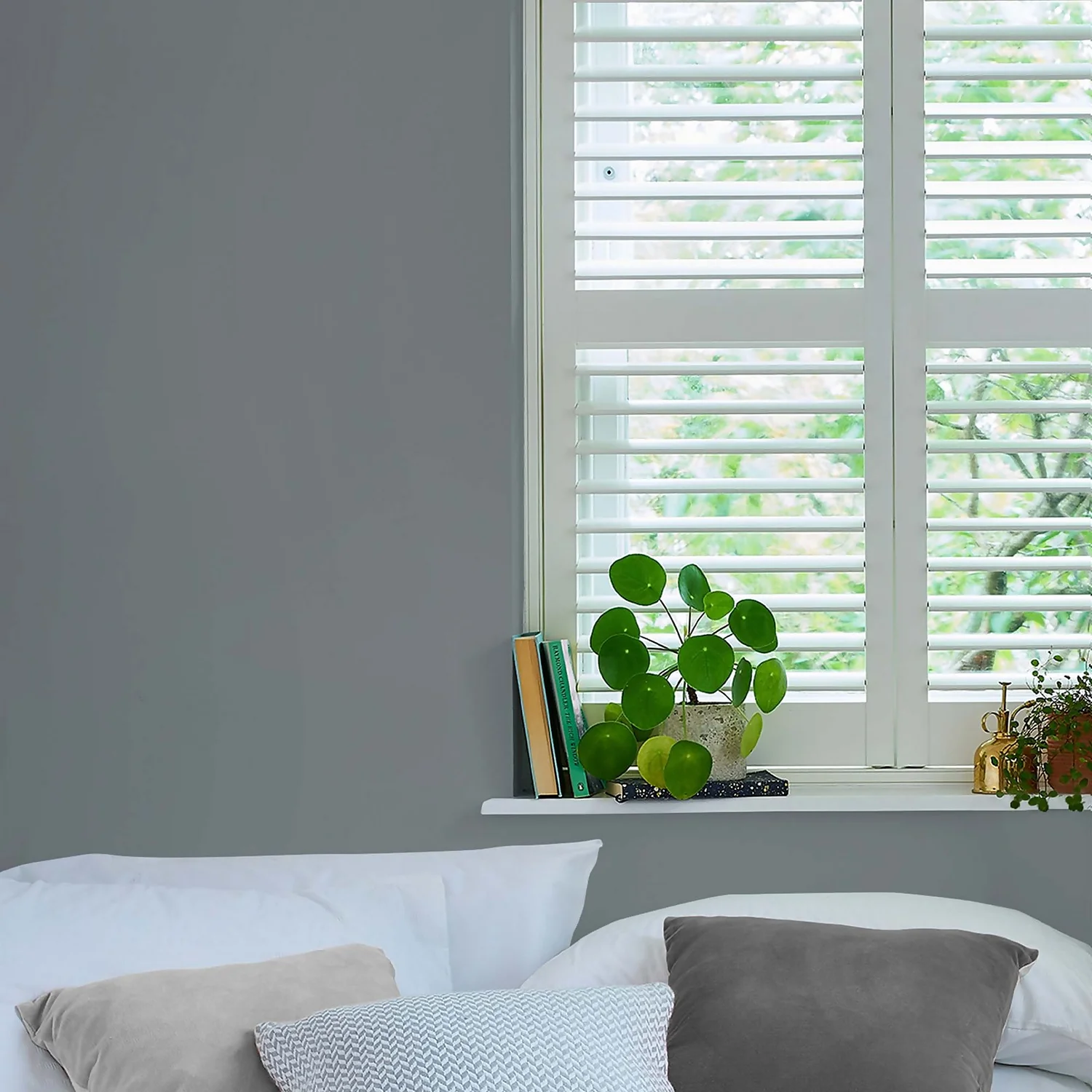 Laura Ashley Eggshell Paint Dark Slate - 750ml Laura Ashley Eggshell Paint Dark Slate - 750ml -Best Paint Shop 13134829 1104939288359642