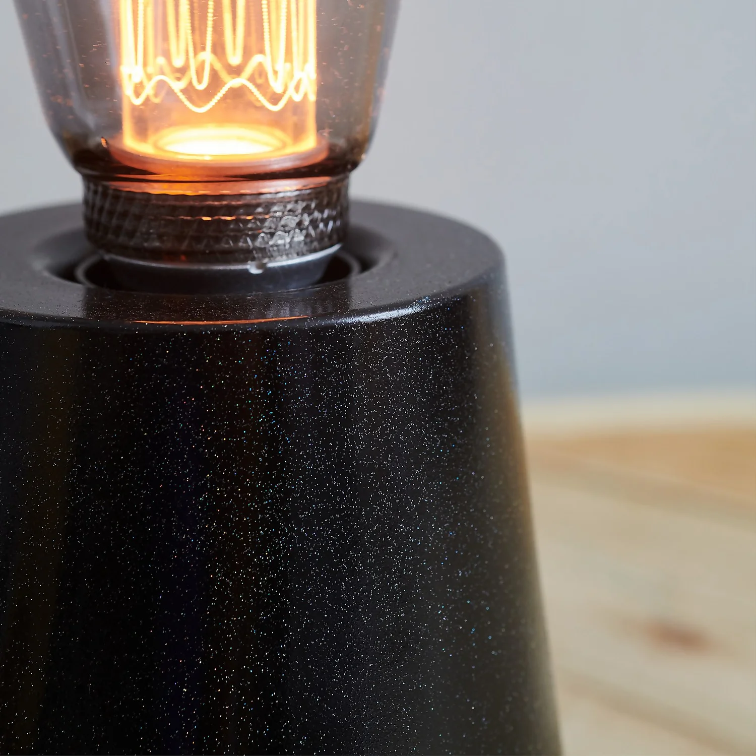 Rust-Oleum Holographic Glitter Spray Paint - 150ml Rust-Oleum Holographic Glitter Spray Paint - 150ml -Best Paint Shop 14606449 7985053485315645